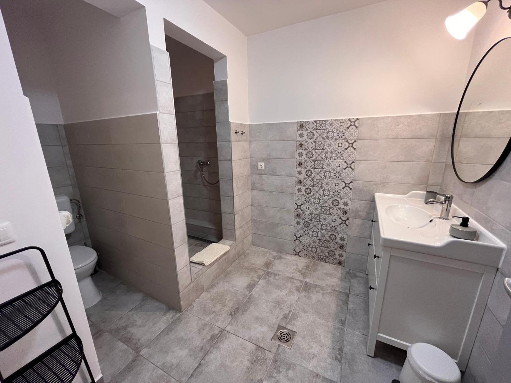 אגר Pacsirta Apartman Grand מראה חיצוני תמונה
