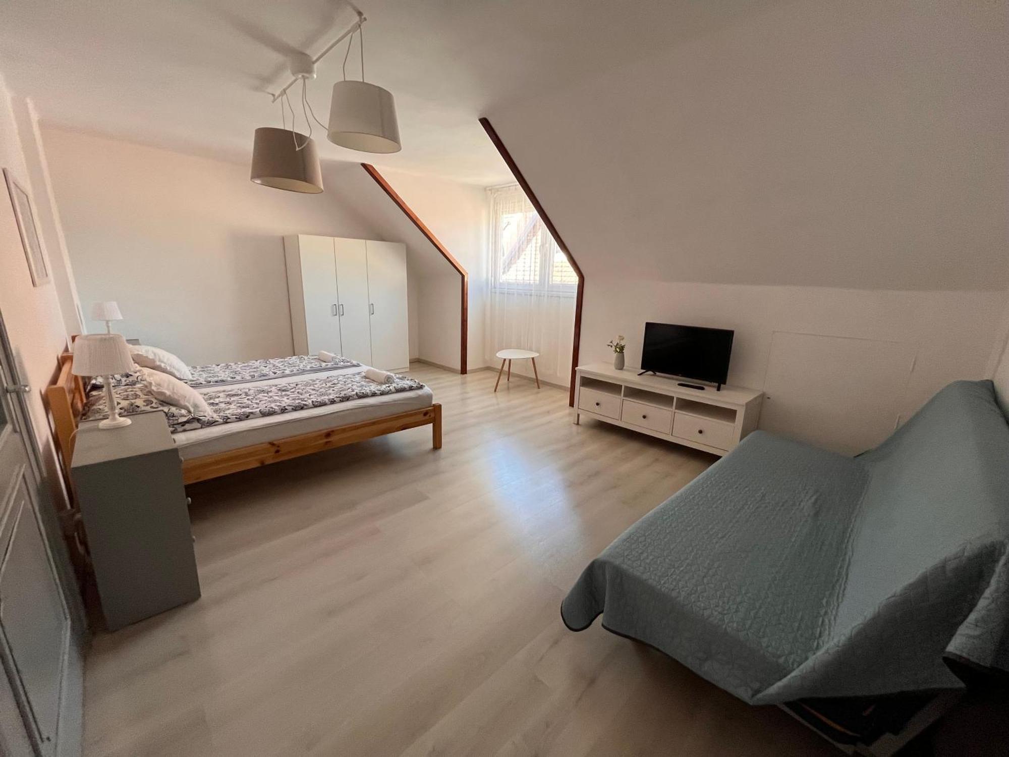אגר Pacsirta Apartman Grand מראה חיצוני תמונה